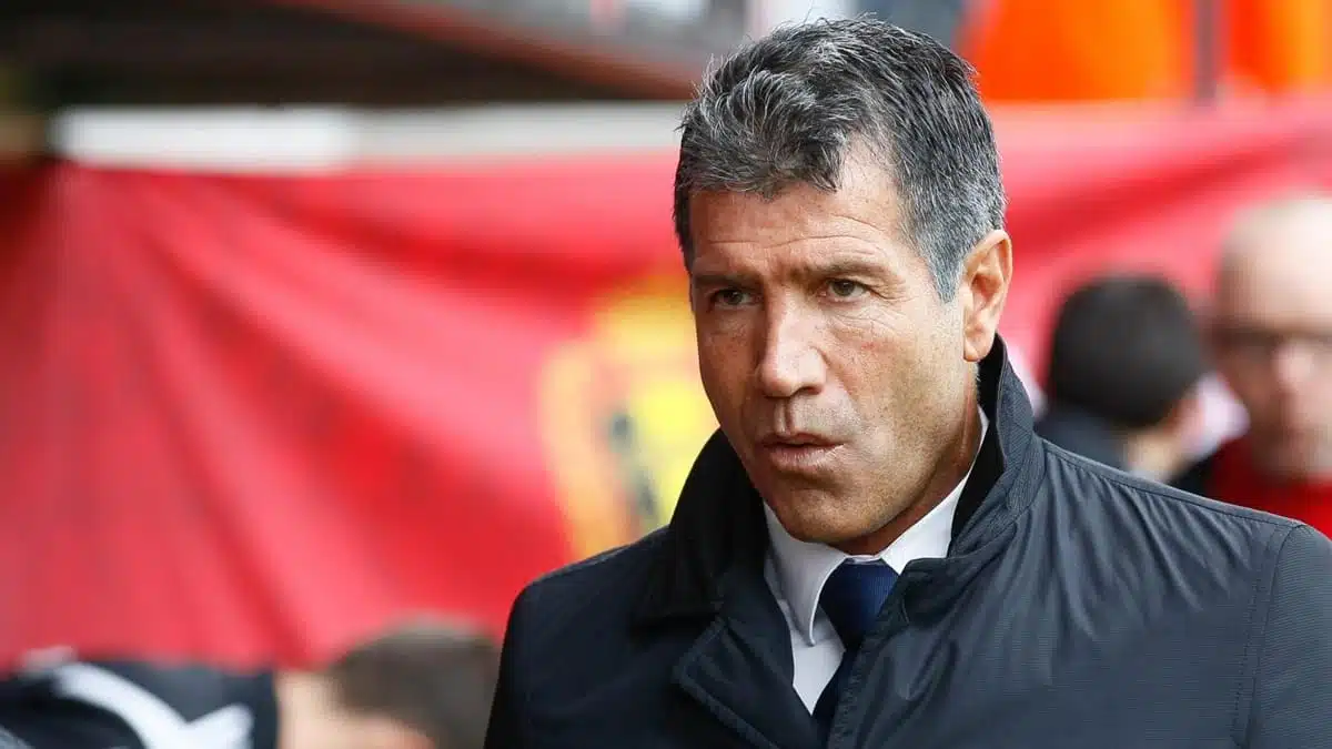 enzo scifo en costume