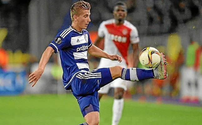 Dennis Praet à joué à Anderlecht