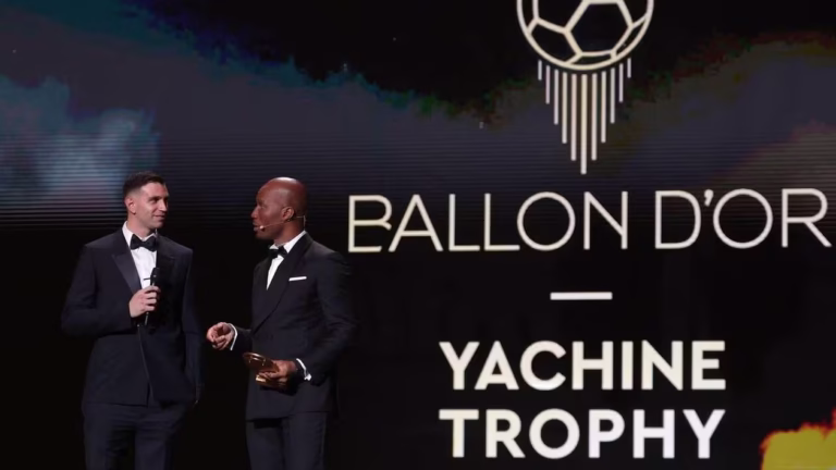 ballon d'or et trophée yachine