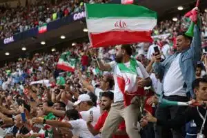 Supporters Iraniens en tribune d'un stade